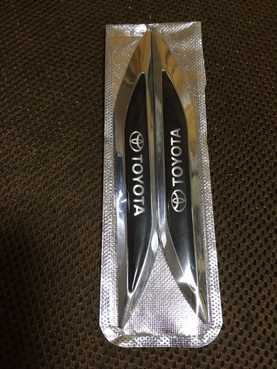 トヨタ★サイド フェンダー エンブレム 左右セット☆未使用品※アルファード★クラウン★カムリ★
