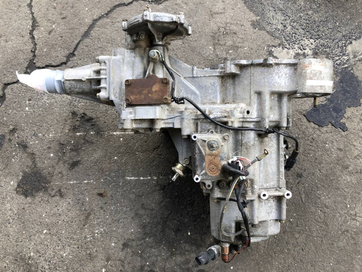★サンバー　軽トラ★LE-TT2　サンバー トラック 4WD　5速マニュアルミッション（走行75500㎞）管21318　E
