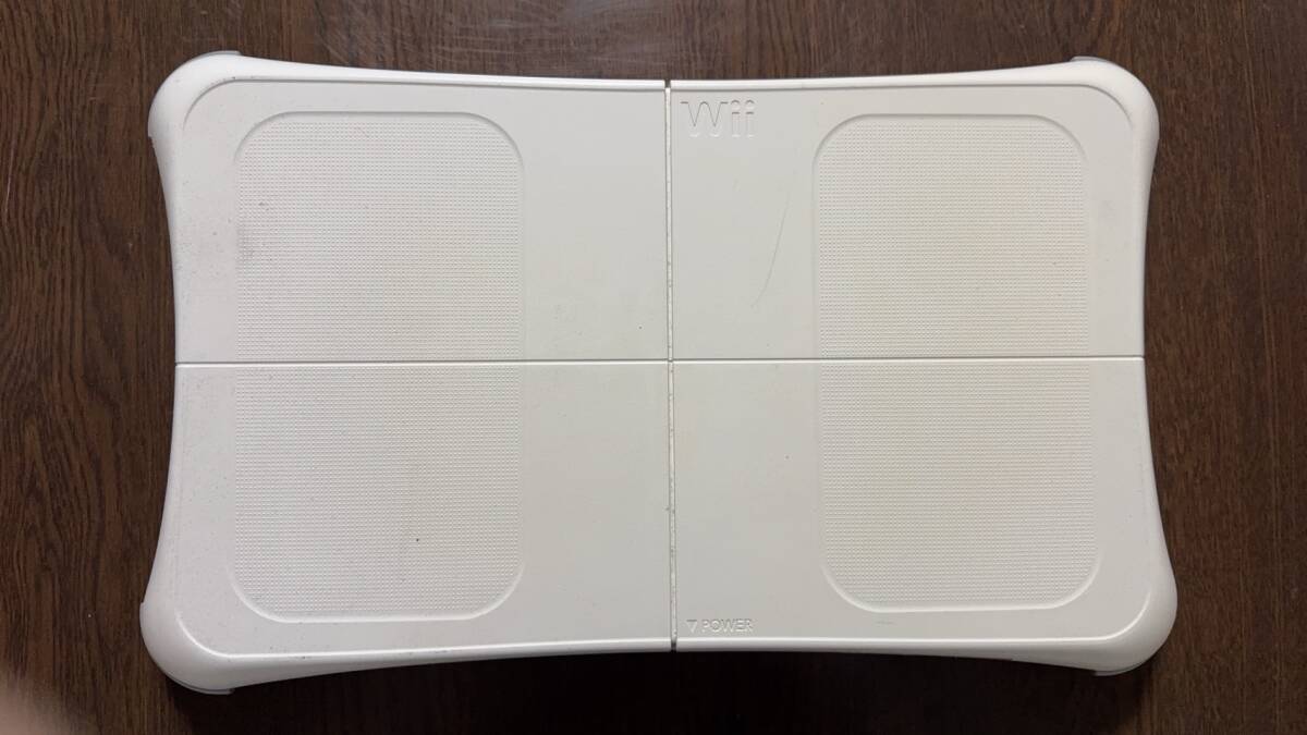 任天堂 Nintendo Wii バランスボード & ソフト Wiiフィットプラス Fit Plus ニンテンドー セット 現状渡し品 送料無料