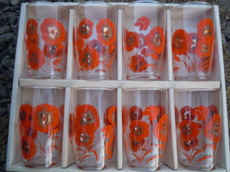 【20JA05】新品未使用　昭和レトロ 佐々木硝子 『Lovely8』 オレンジ　花柄　タンブラー8客セット ビンテージ グラス コップ