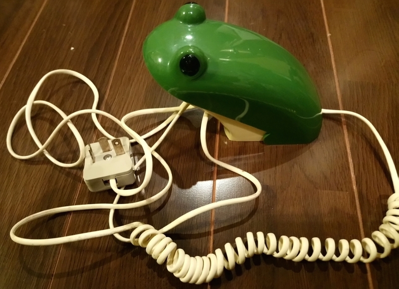 新着・レトロ アンティーク 電話器 MINI FLOG TELEPHONE　カエル　コレクター　蛙　お宝　箱付き