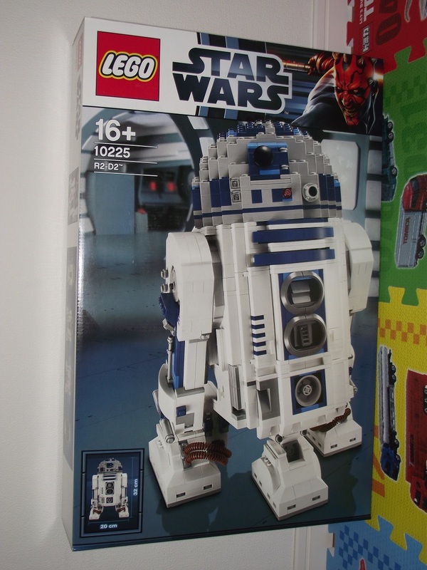未開封　レゴ　LEGO スター・ウォーズ R2-D2　(TM) 10225