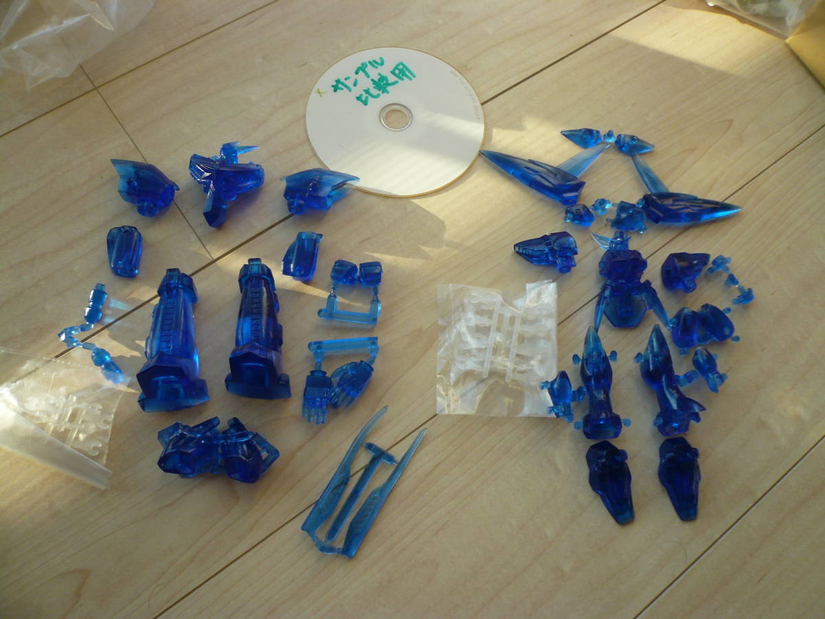 即決　スーパーロボット大戦シリーズ アクションロボ 2体組　グルンガスト　ヒュッケバイン　ブルークリア青　　送料600円～