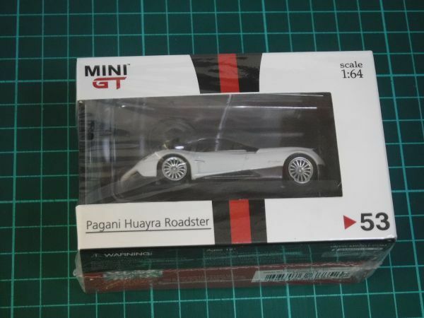 1/64　TSM MODEL MINI GT パガーニ ウアイラ ロードスター ホワイト/ブラック 右ハンドル　Pagani　Huayra　Roadster