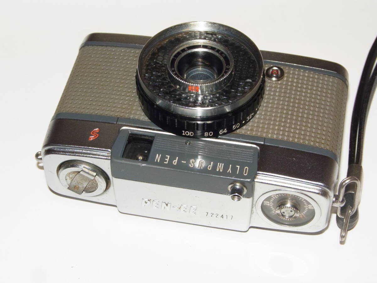 オリンパス　ペン　EE　S　３cm2.8　ハンドストラップ付