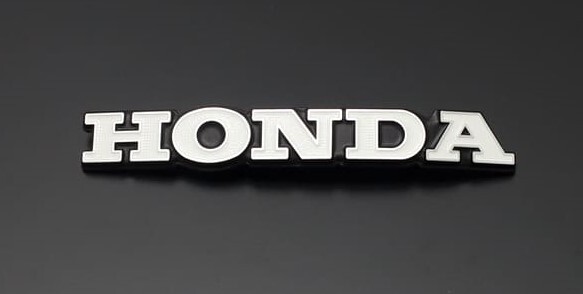 ◆純正品 CB750 Four K2◆フューエル タンク エンブレム 右◆ホンダ HONDA◆K0 K1 K2 K3 K4 K5 K6 K7◆250 350 360 400 450 500 550