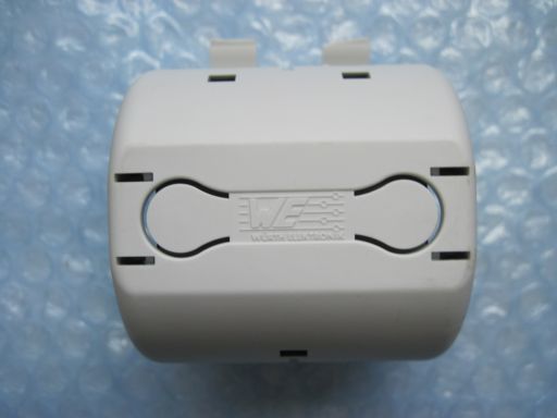 103 Wurth Elektronik　 74272251 超大型クランプフィルタ　　ヒンジ破損　傷、汚れ等有　動作不明　中古で長期保存品　ジャンク品　1個