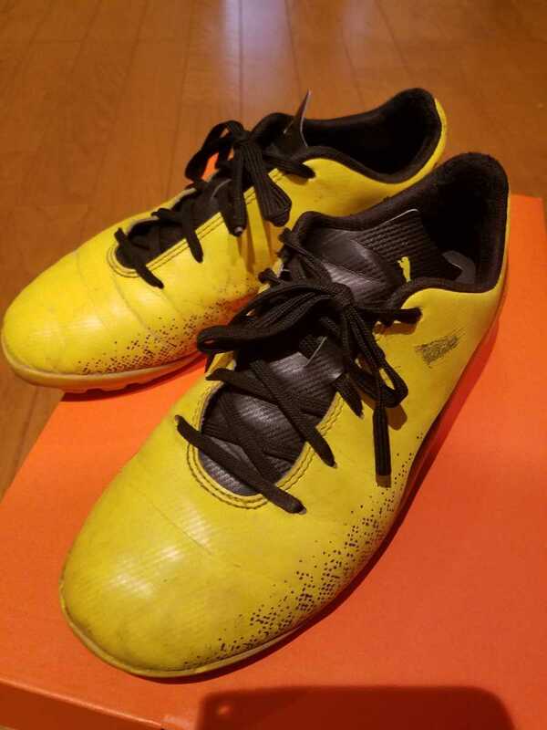 サッカースパイク PUMAプーマ 24センチサッカーシューズ＊スニーカー