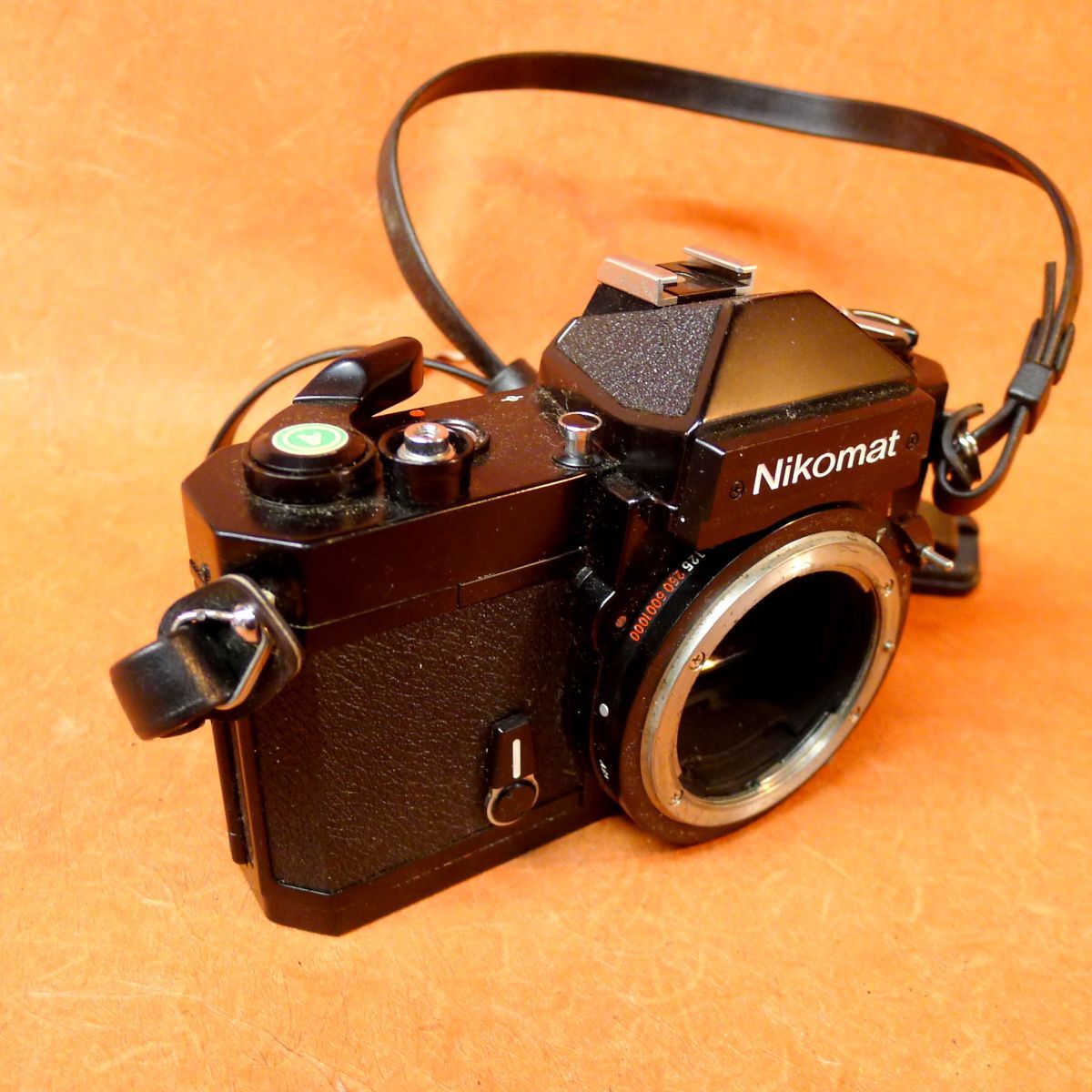a◆122 Nikon Nikomat FT2 Black Body ニコン ニコマート 黒 ボディ/60