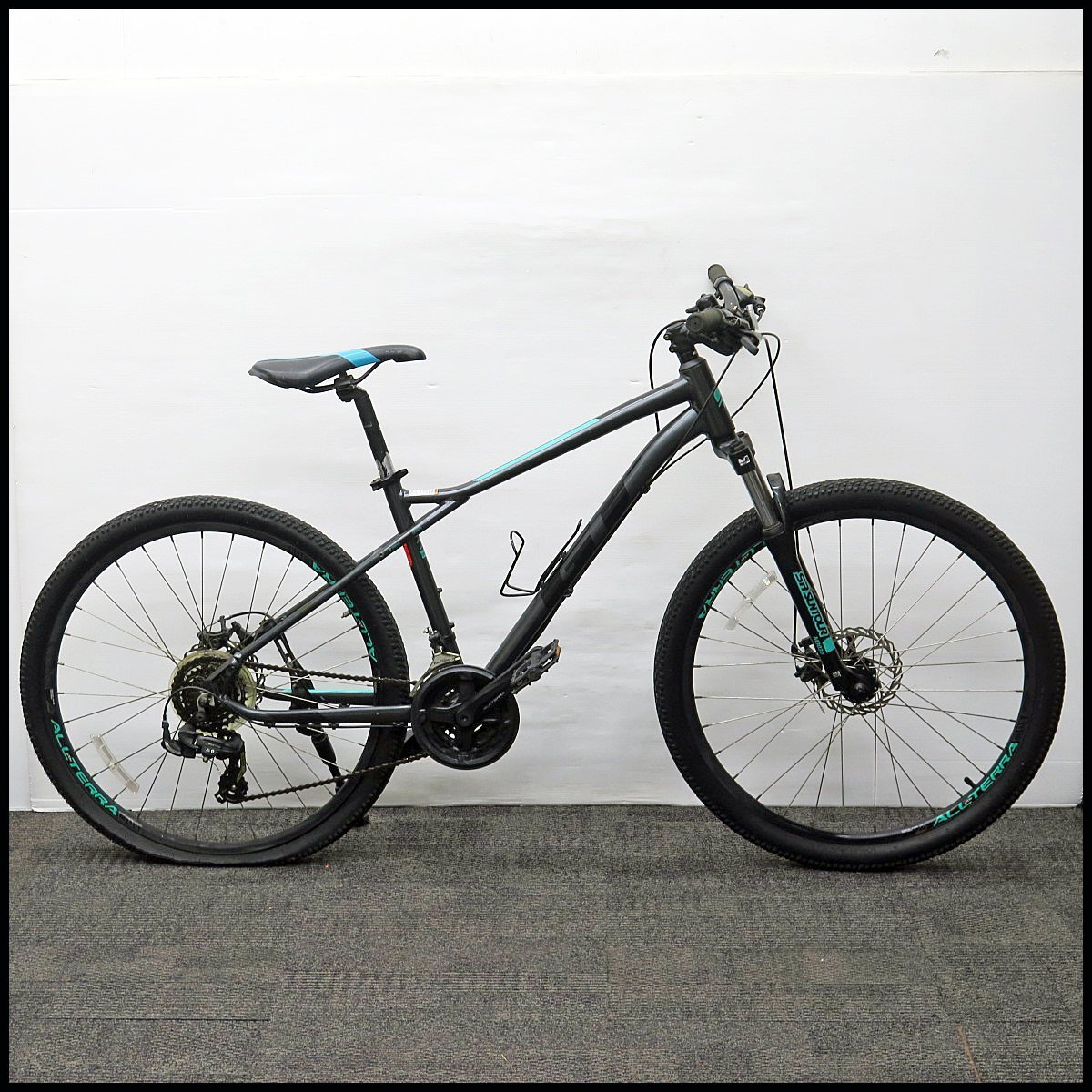 △GT マウンテンバイク AGGRESSOR SPORT フレームサイズ425mm 前輪3段×後輪7段 21段変速 MTB/アグレッサー/ハードテイル/Sサイズ/△A