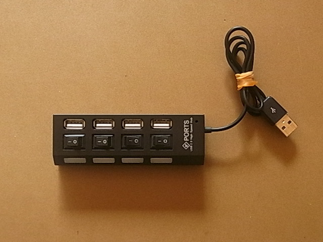 4PORTS USB HUB LED/スイッチ付　送料230円　中古良品