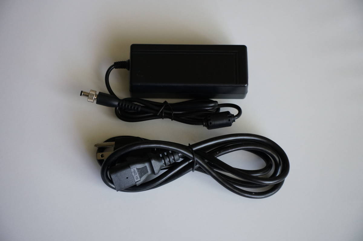 ★ロック付き★AC-DCアダプター★WT48-1203000-T★12V 3A★Pole端子★新品未使用★