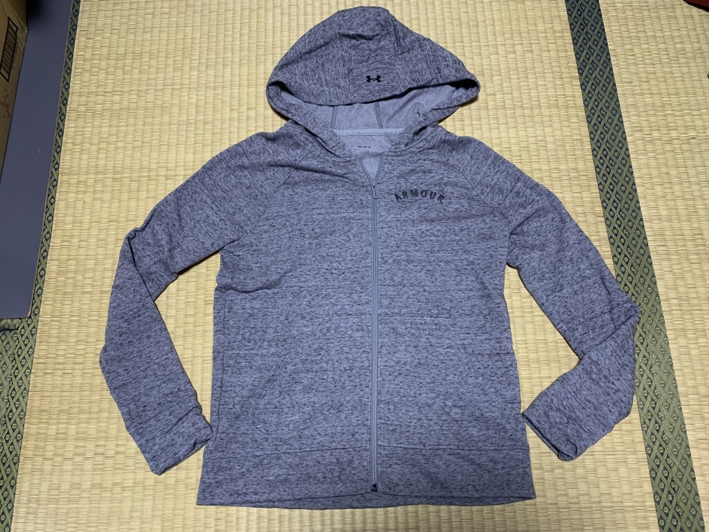 UNDERARMOUR/アンダーアーマー　薄手 ジップアップパーカー サイズMD 165/84A