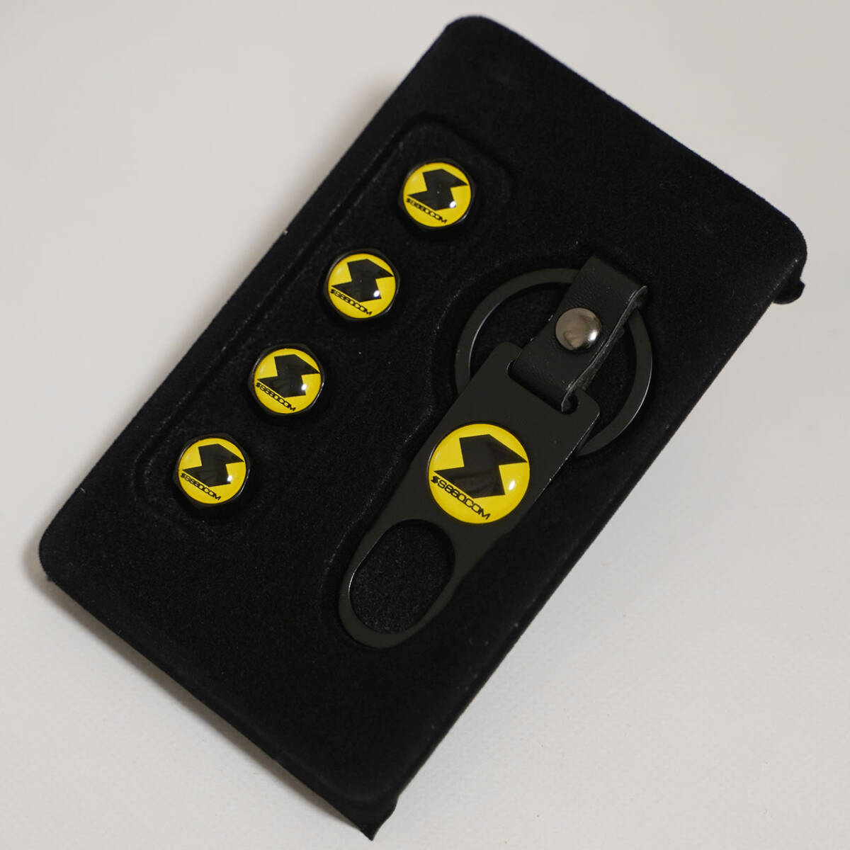 新品・未使用☆S660.COM SPIDER　エアバルブキャップ・イエロー　キーホルダー型レンチ付　| 長期保管品 | 在庫限り | 新品 | 送料無料