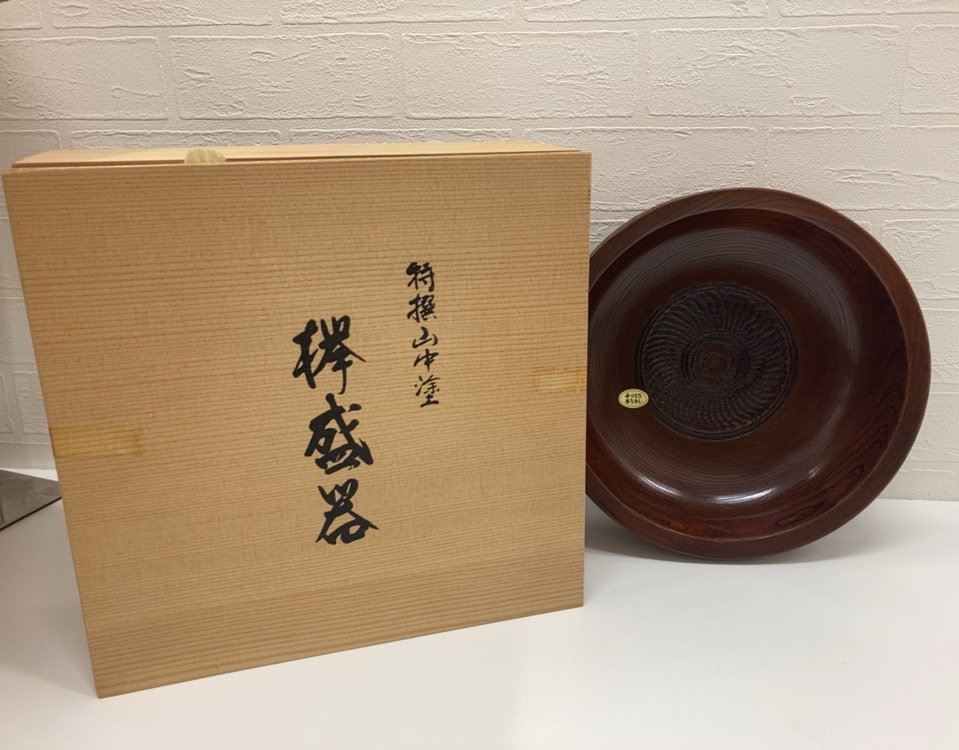 特撰 山中漆器 欅盛器 山中塗 菓子鉢 天然木 漆器 盛鉢 菓子器 菓子鉢 木箱入り　くり抜き　本漆　共箱 コレクション アンティーク 工芸品