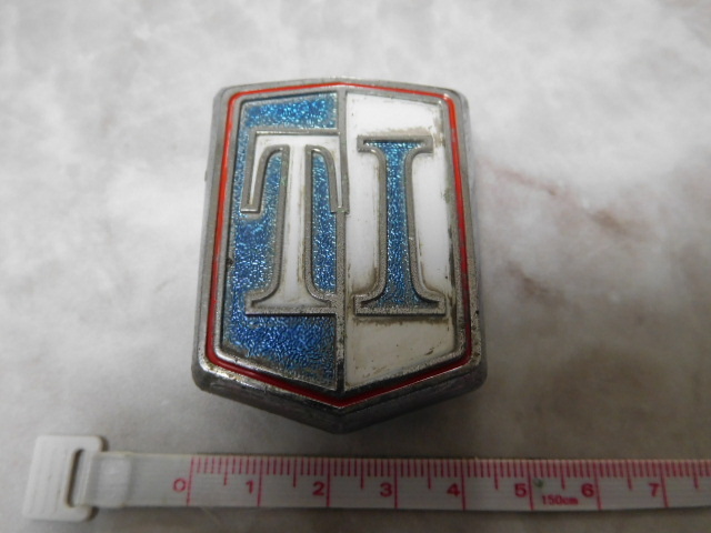 希少レア彡中古・日産スカイライン2000GT・TI・DR30・鉄仮面・エンブレムバッジチ・旧車レトロカー当時物・チューニングカー街道レーサー
