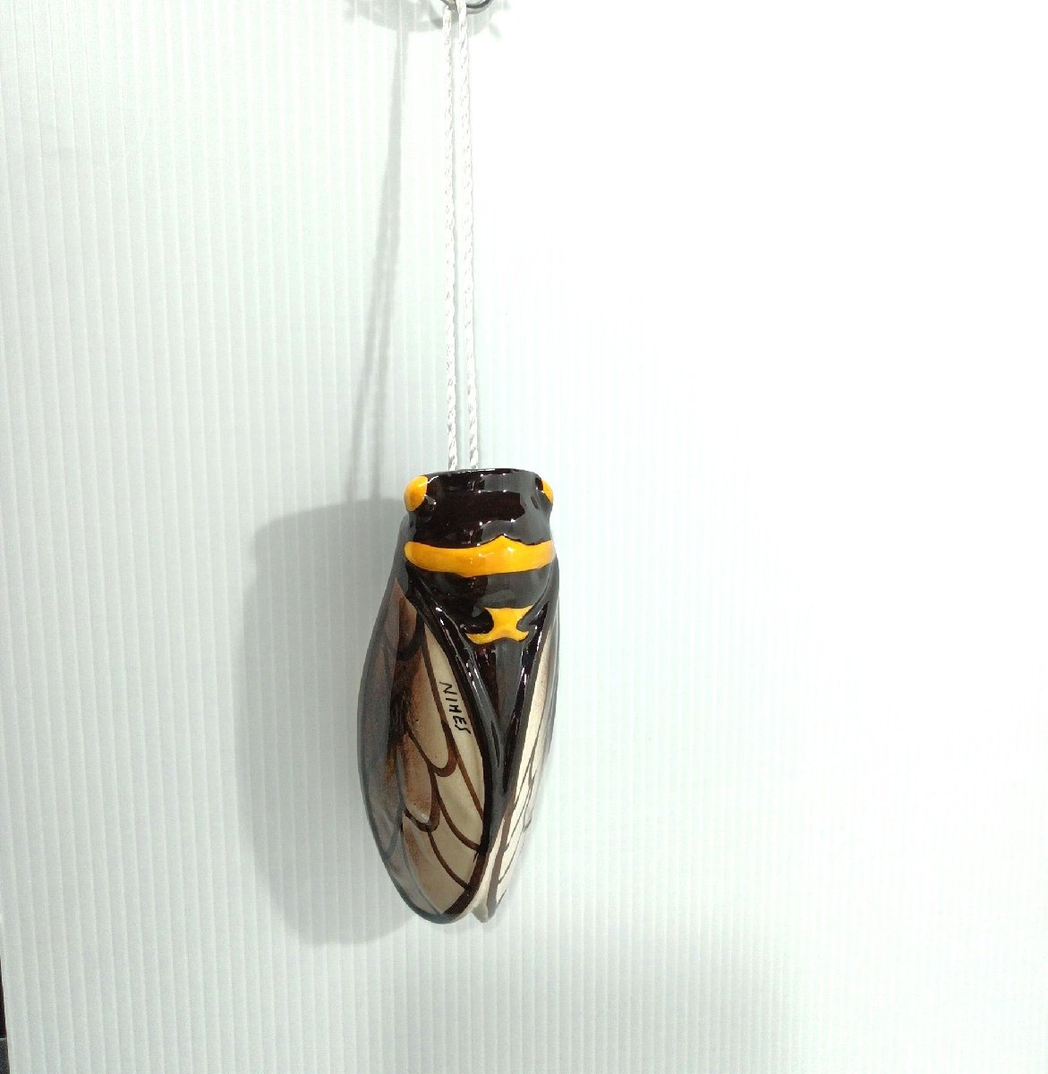 ウォールポケット セミ形 長さ約15㎝ 陶器 フランス製 NIMES(ニーム) サイン刻印 海外購入品 オブジェ 小物入 花入 花器 道楽札幌