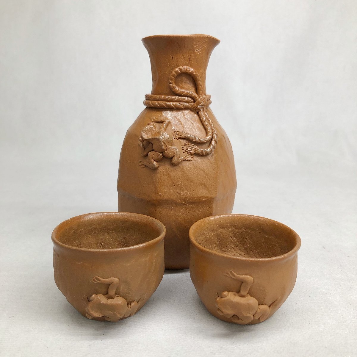 美品 田嶋勝三 万古焼 徳利 ぐいのみ 萬古焼 勝三窯 とっくり 酒器 陶器 おちょこ お猪口 湯のみ 蛙 かえる 蛙細工