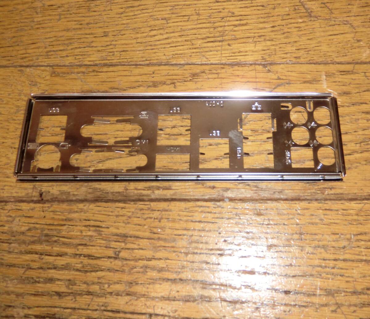 ASRock Z97 PRO4 I/Oパネル バックパネル