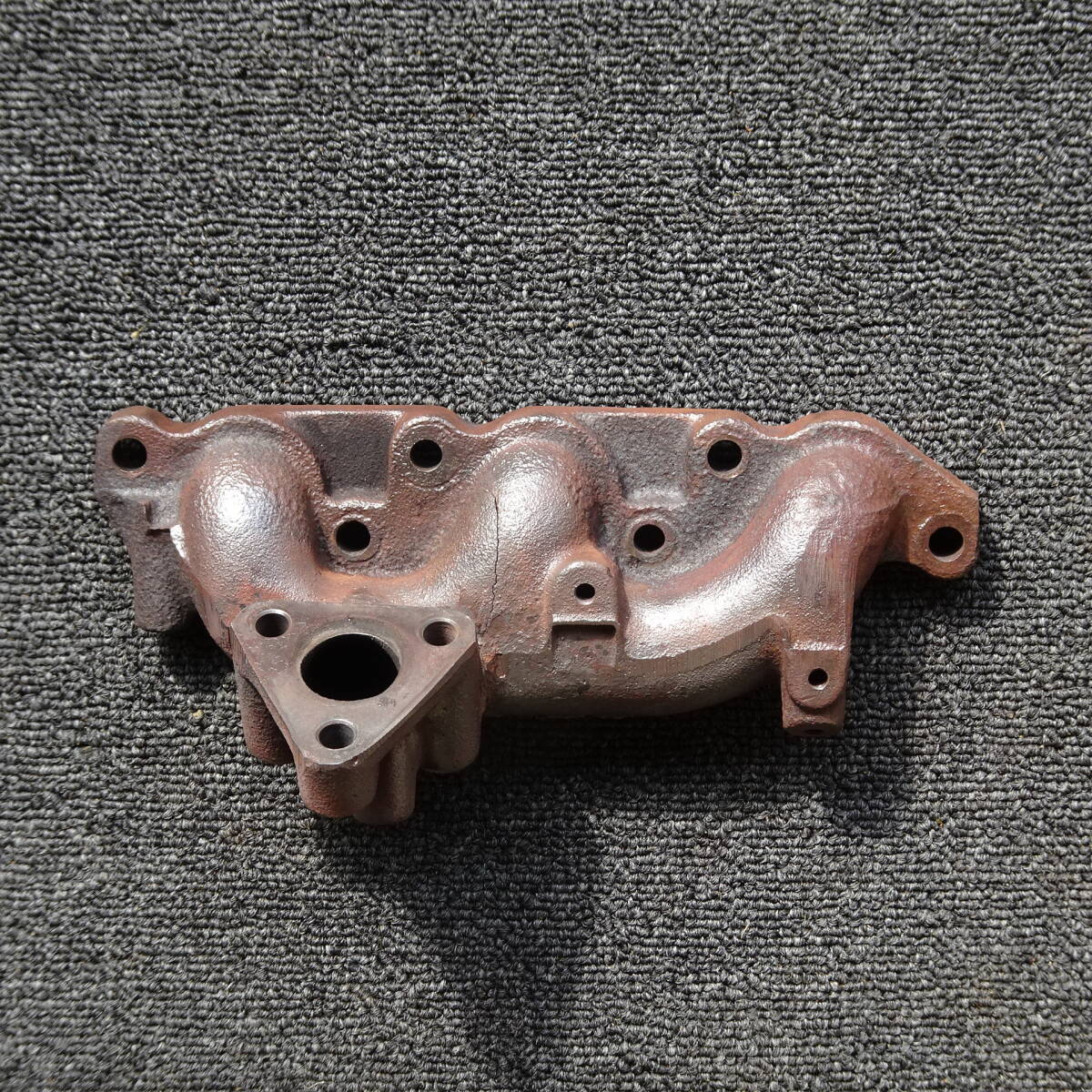 エキマニ　エキゾーストマニホールド　クラック有り　ジムニー　JA22　K6A　要溶接　遮熱版固定ボルト1本折れ有り