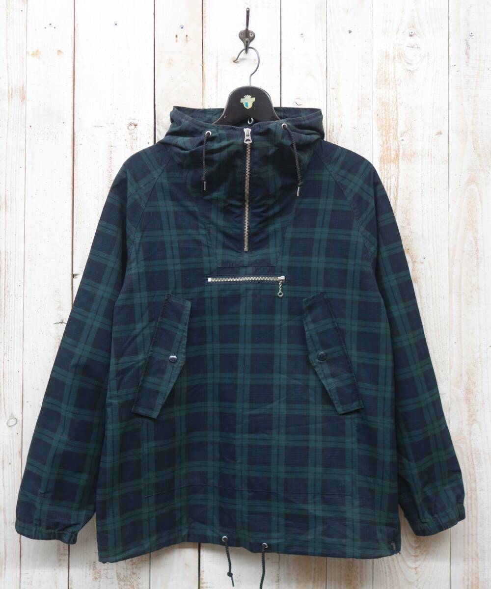 BEAMS＋ ビームス　 ＊アノラックパーカー　プルオーバー　ジャンバー ＊お色　グリーン系チェック ＊黒色タグ＊UNIVERSAL ZIP 