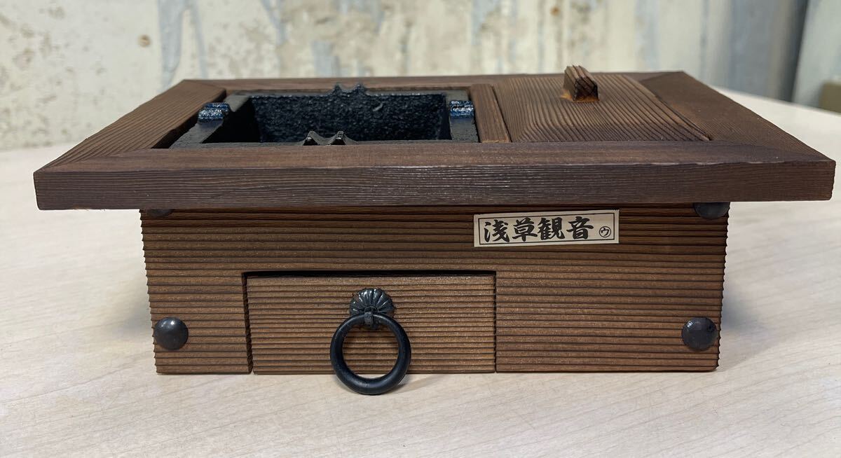 昭和レトロ　新品　備長火鉢　灰皿　浅草観音　カシ　お土産　ミニチュア　幅約20㎝ 奥行約14㎝ 高さ約8㎝　27-10