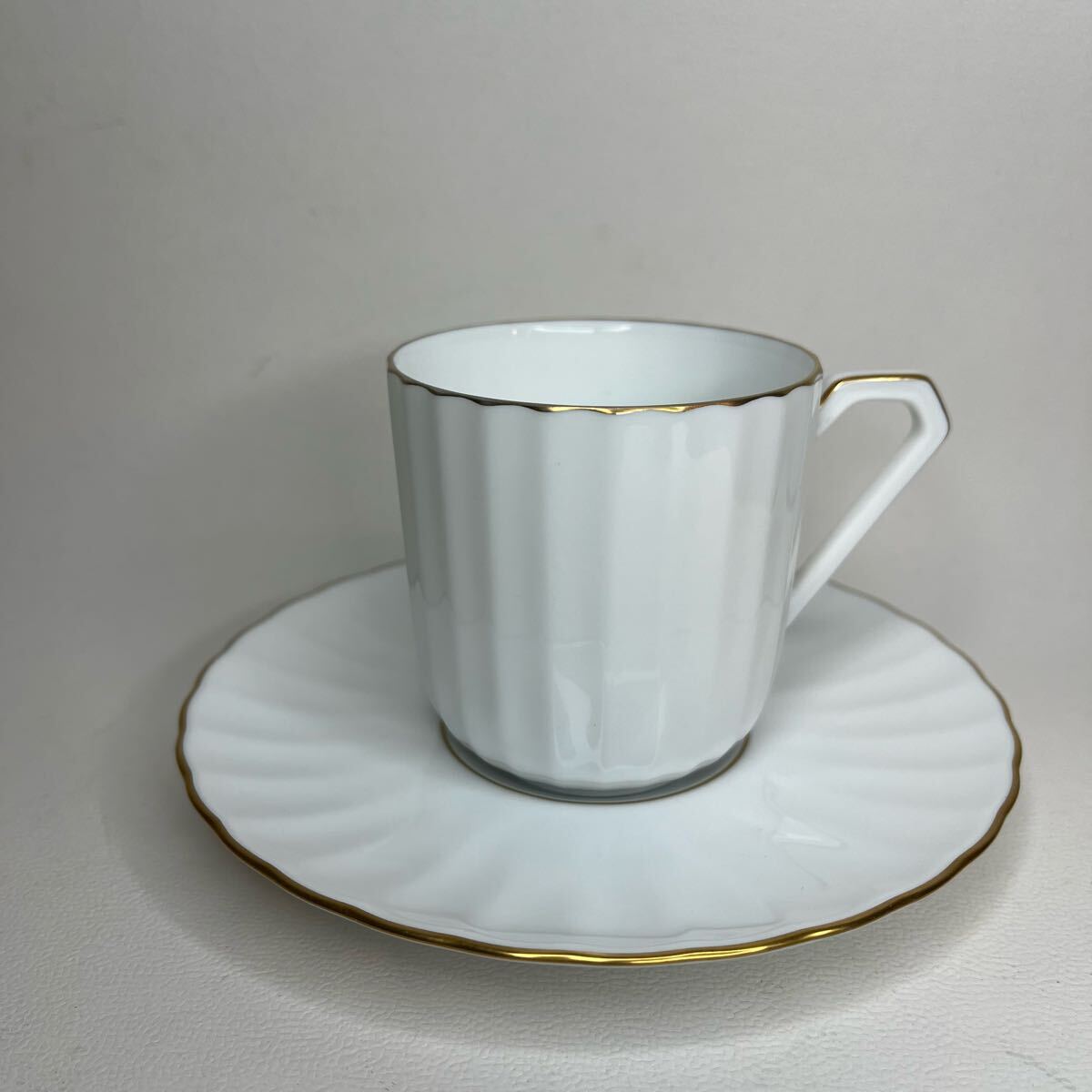 ノリタケ Noritake1904 ダイヤモンドコレクション 煙突 マーク 金彩 ホワイト カップ& ソーサー 美品