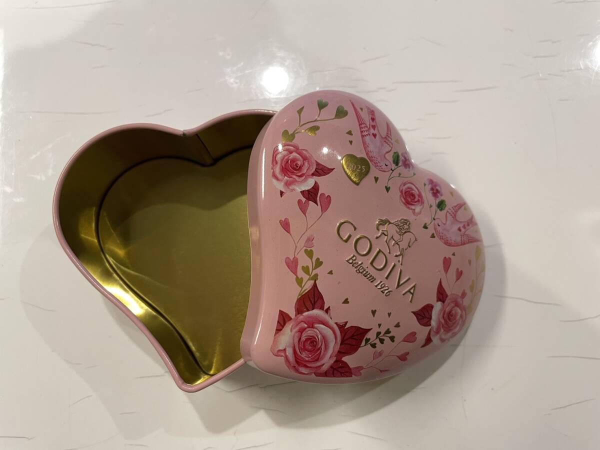 20250225(2)　GODIVA　ゴディバ　バレンタインハート缶　ピンク　＜缶だけ＞