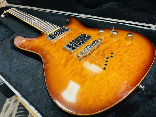 超目玉特価品！！★Ibanez SZ520QM！!★インレイがカッコいい！！★オリジナルソフトケース付き！！★限定1本入荷！！
