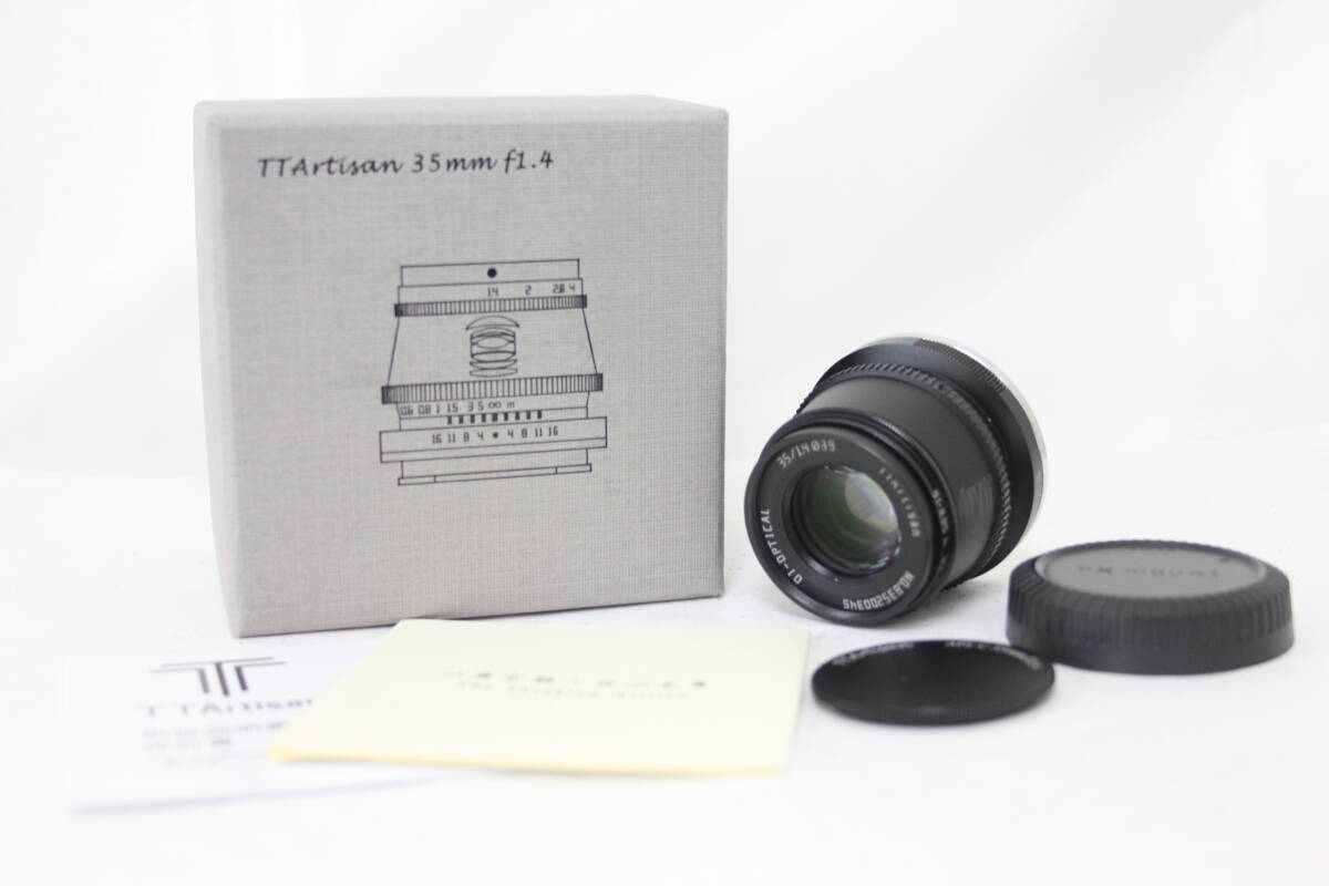 【美品 返品保証】 【元箱付き】TTArtisan 35mm F1.4 前後キャップ付き FXマウント レンズ M3022