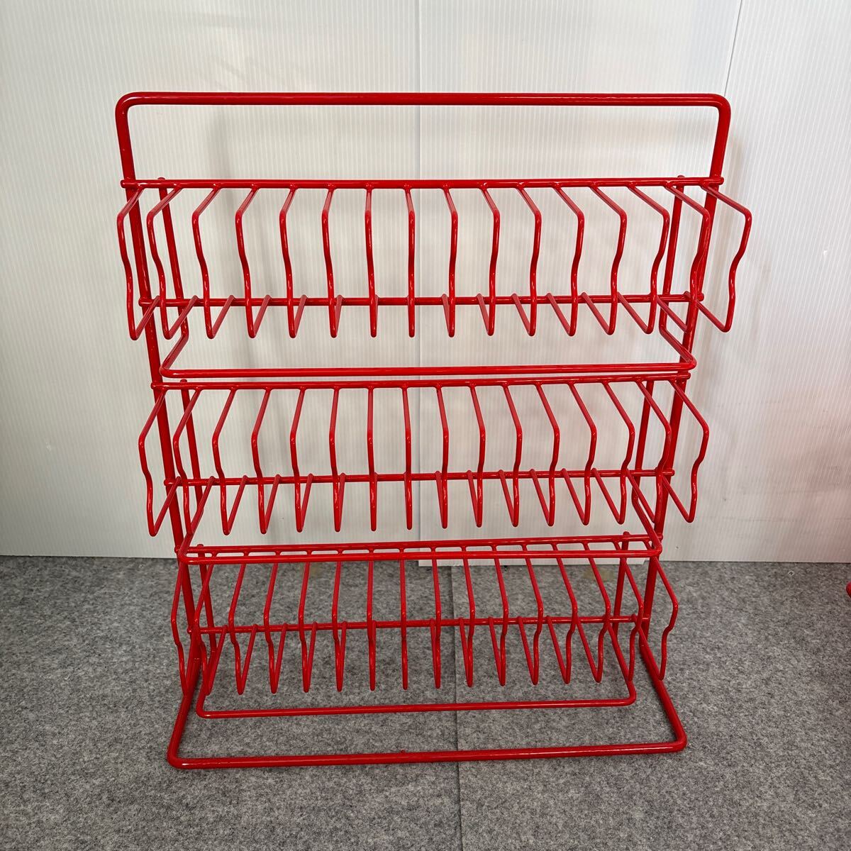 T446 当時物　カセット収納ラック　カセットラック　スチールラック　カセットテープ　棚　3段45本収納　日本製 昭和レトロ 未使用 金属製