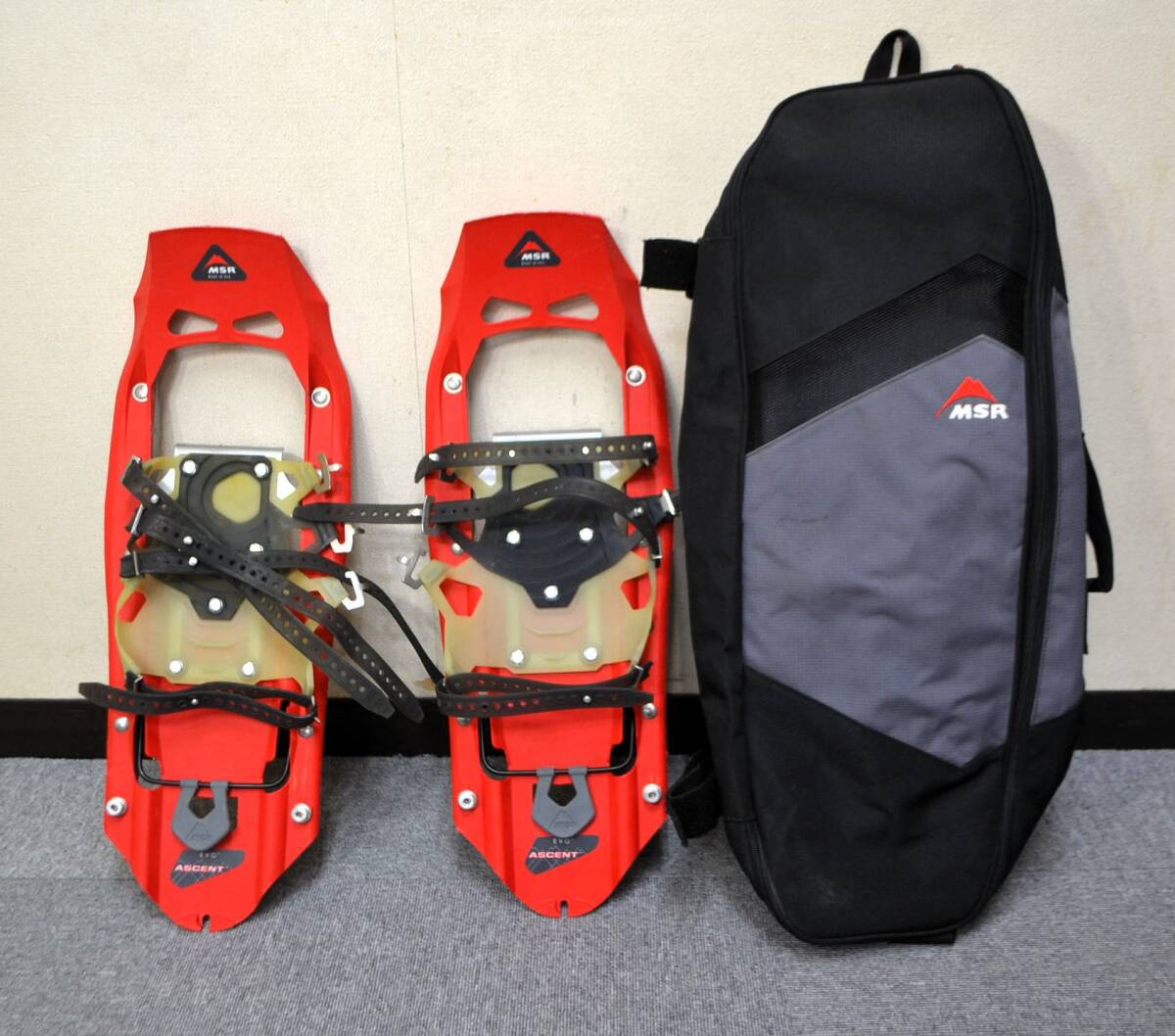 送料込　MSR EVO ASCENT RED エボ エヴォ アッセント 純正ケース付き スノーシュー かんじき カンジキ　赤　レッド
