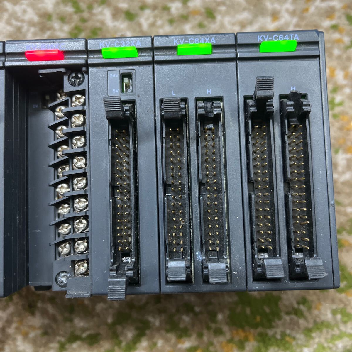 KEYENCE KV-B16XC/KV-C32XA/KVC64XA/KV-C64TA 4点セット 