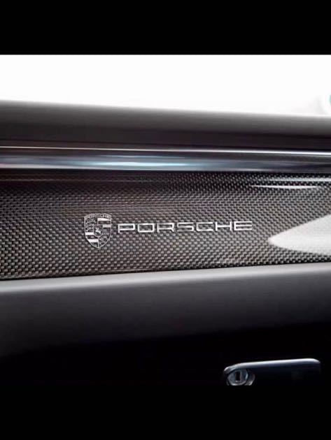 ★Porsche ポルシェ　高級ステッカー　エンブレム　超高品質　防水