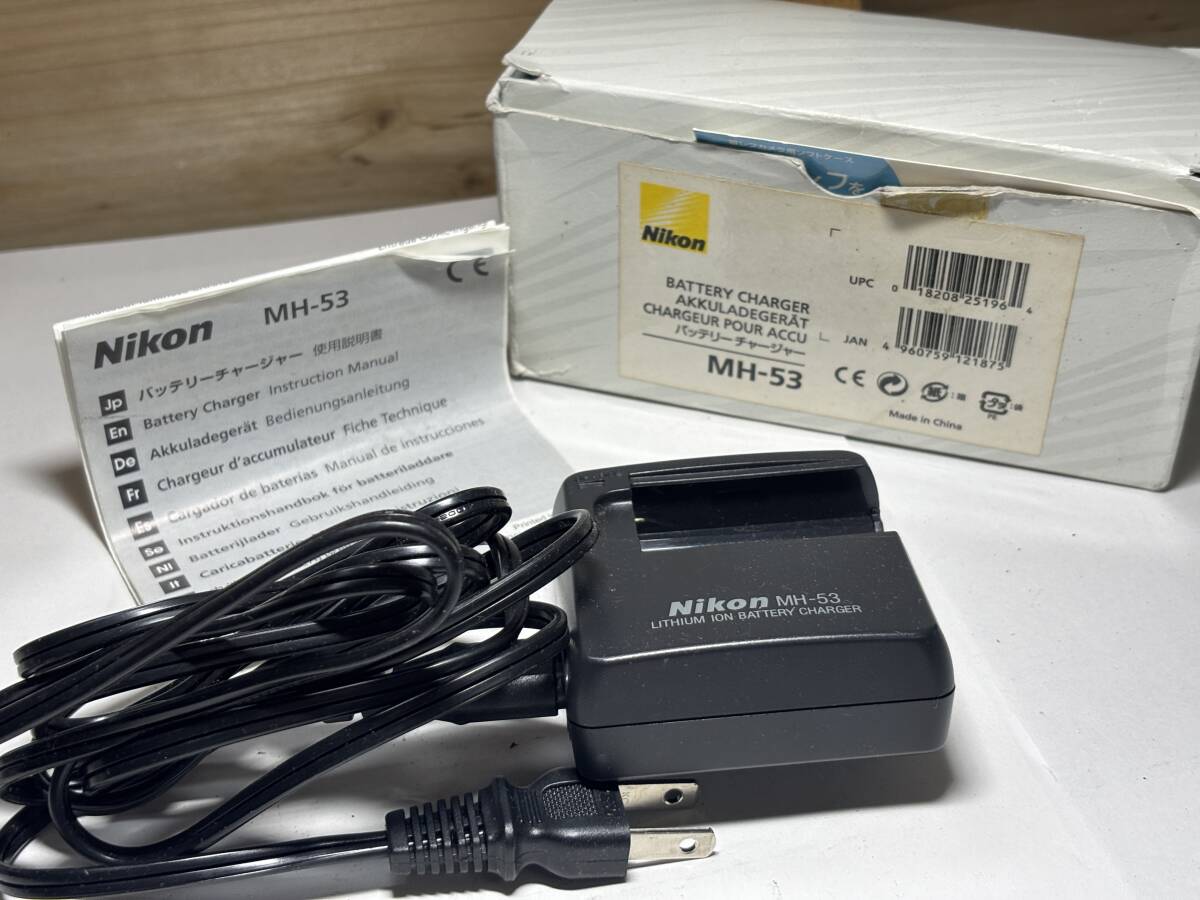 9791) Nikon BATTERY CHARGER バッテリーチャージャー MH-53