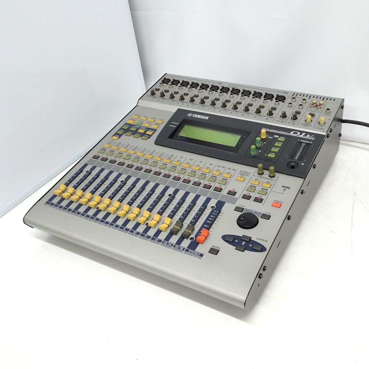 YAMAHA 01V デジタルミキシングコンソール（オプションなし）ヤマハ デジタルミキサー【中古/訳あり動作品】#418140