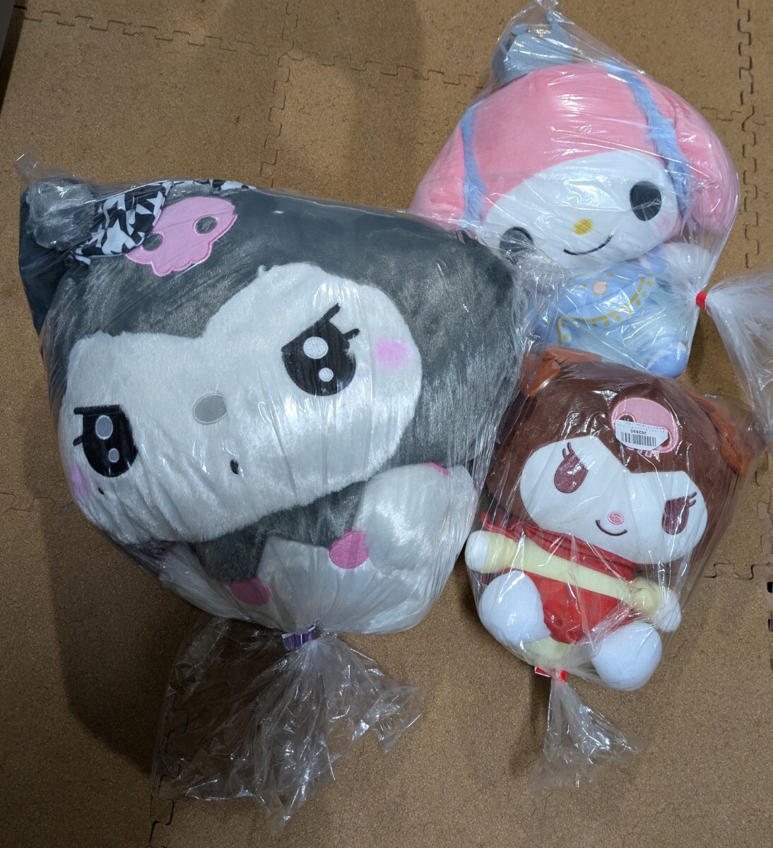 サンリオ　クロミ　マイメロディ　ぬいぐるみセット