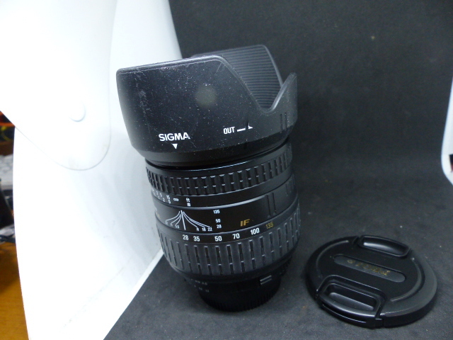 ニコンAF SIGMA 28-135㎜ F3.8-5.6 IF マクロ フード付