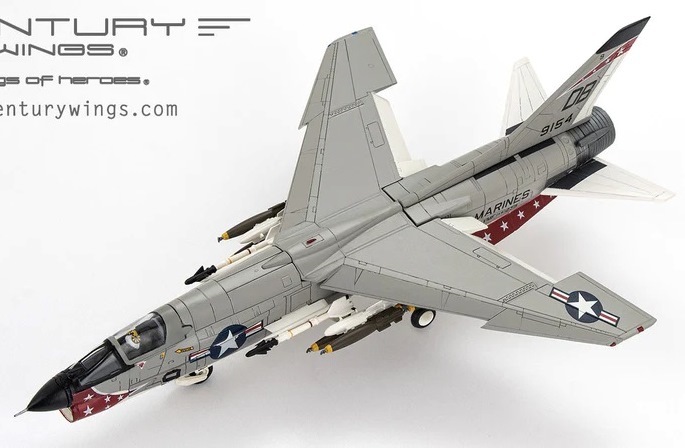 ■即決 Century Wings 1/72【F-8E クルセイダー アメリカ海兵隊 VMF(AW)-235「デス・エンジェルス」（フラップダウン）ベトナム1966 限定品