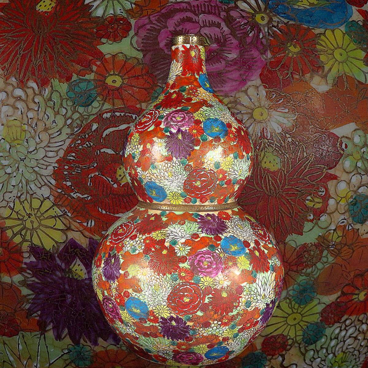 【SAKURAYA】豪華絢爛【薩摩焼 金彩色絵百花繚乱花詰瓢形花瓶】飾壺 壷 細密絵付 花尽くし 骨董品 古美術品 高さ32cm