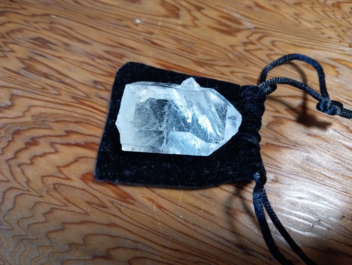 水晶ヒマラヤ産・貫通水晶 天然石
