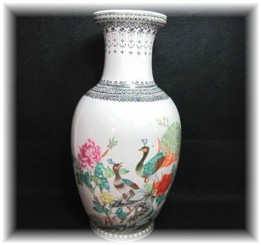 …　景徳鎮　孔雀詩文　壺　　…　　　　　　　　　35㎝花瓶花器中国