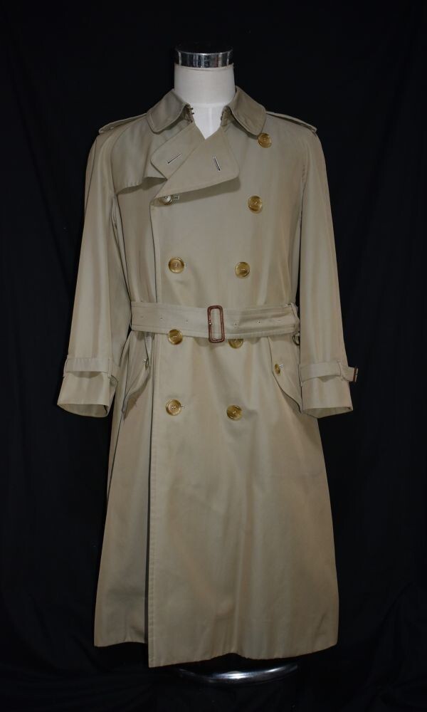 ★★バーバリー三陽商会★人気の裏地ノバチェック★お洒落なカーキ色★ベルト付のダンディーなダブルブレスト/トレンチコート170お値打ち品