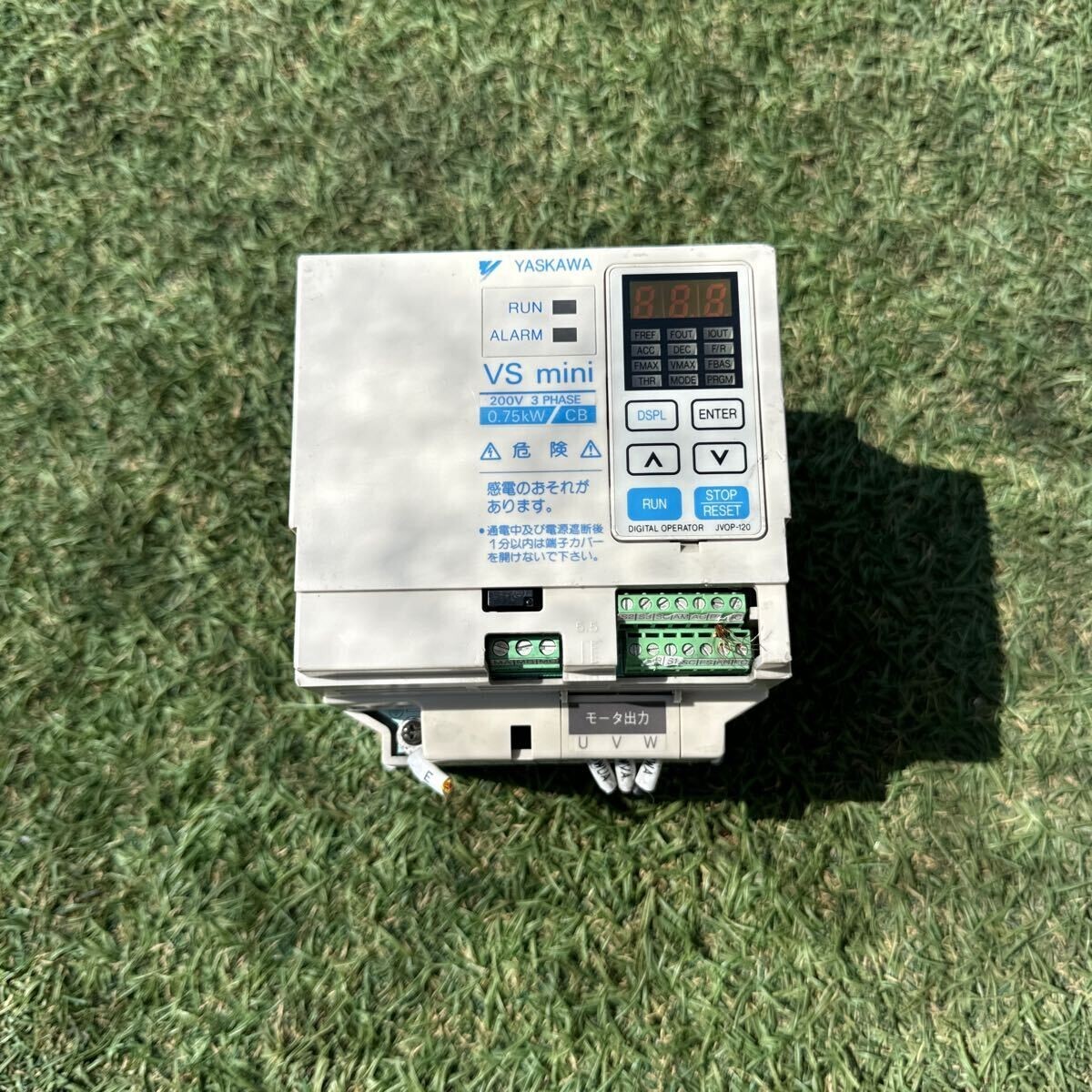 4Y179 YASKAWA インバーター CIMR-XCBA20P7 0.75KW 220V 動作保証　インボイス対応
