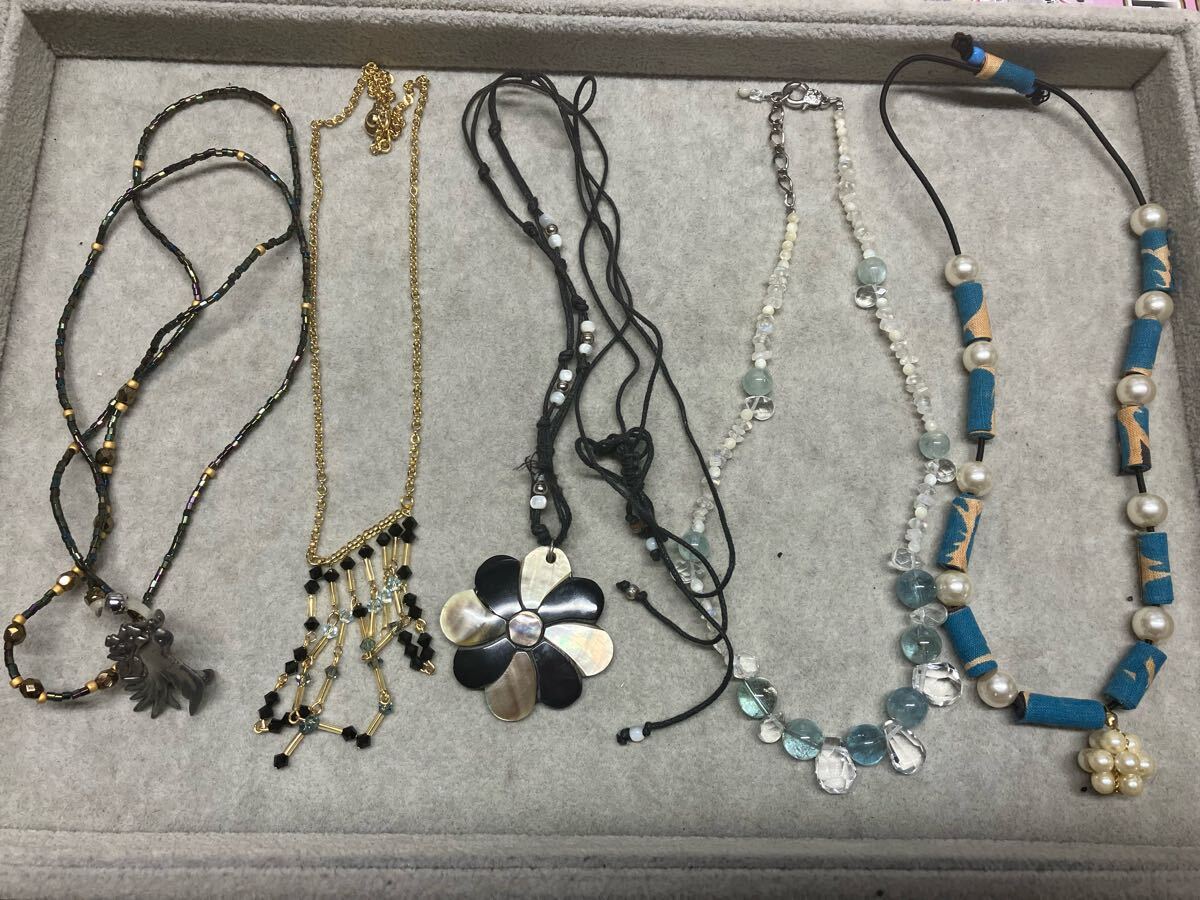 アクセサリー5点セット　ジャンク　60サイズ