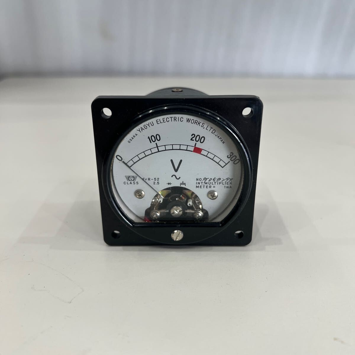 中古ジャンク OSAKA YAGYU 電圧計