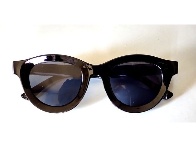 The Master Grid 太縁フレーム サングラス ブラック×グレー 02