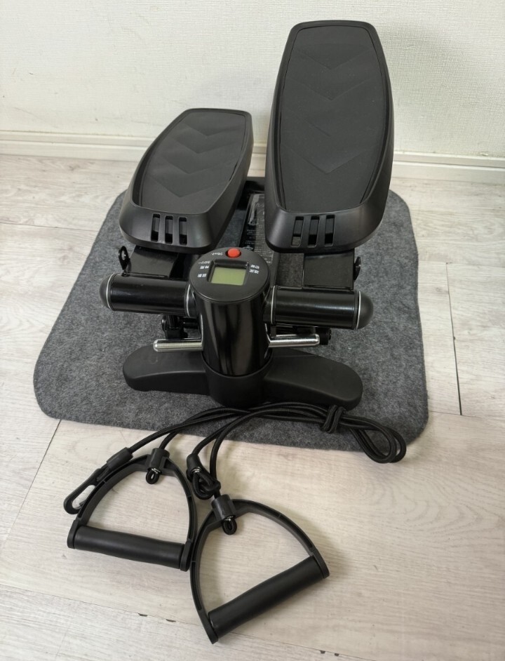 美品　ステッパー運動 ダイエット 減量 消費カロリー 脂肪燃焼 フィットネス 健康器具 筋トレ 防音マット付き　送料2500円 東京池袋