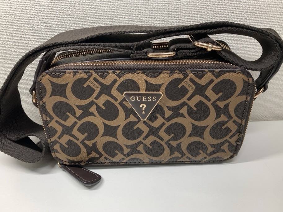 ★【美品】 ゲス GUESS バッグ ショルダーバッグ 斜めがけ カプチーノ JG901970 クロスボディー ダブルファスナー ミニ