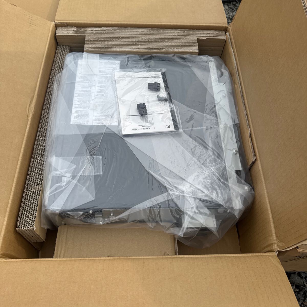 5C054 未使用 富士電機 M-UPS030AE2C-UC(B) 無停電電源装置GX200シリーズ3kVA date2021-8 